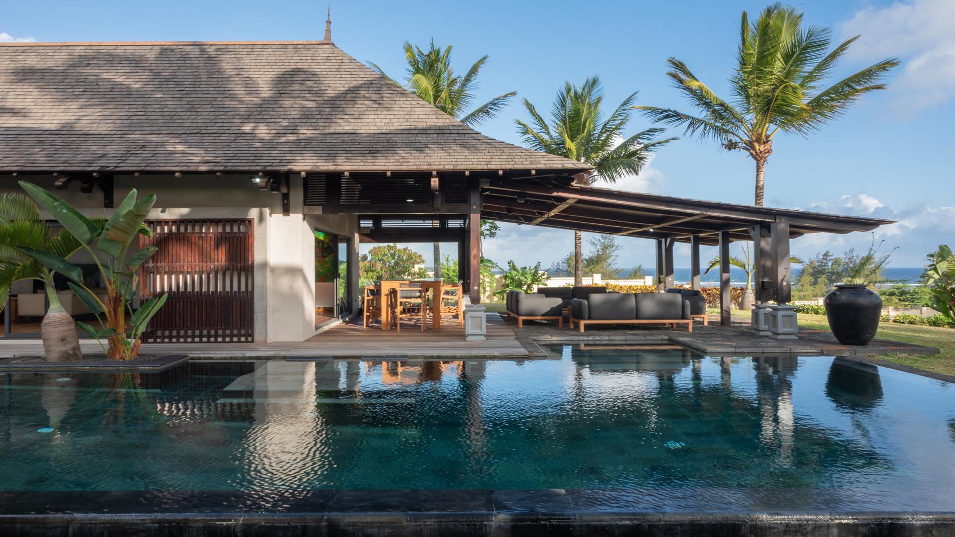 Fees when buying a property in Mauritius